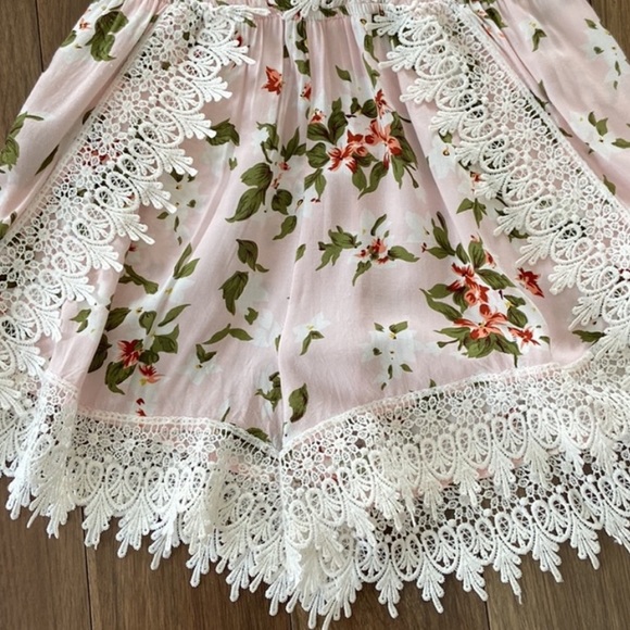 💥 sexy crochet trim romper - Picture 8 of 8